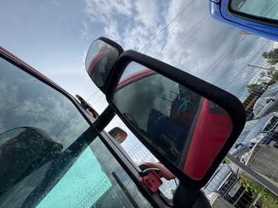 Scania Зеркало заднего вида правое Scania б/у (вид 4) Scania Зеркало заднего вида правое Scania б/у (фото, вид 4)