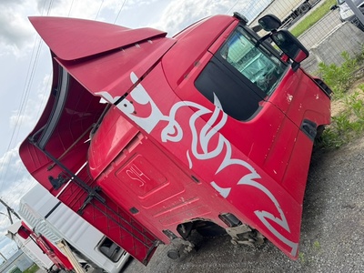 Scania Комплект спойлеров кабины Scania P360 б/у (вид 2) Scania Комплект спойлеров кабины Scania P360 б/у (фото, вид 2)
