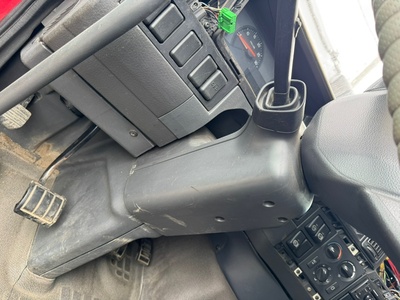 VOLVO Колонка рулевая в сборе, с ключом Volvo FH13 б/у (вид 2) VOLVO Колонка рулевая в сборе, с ключом Volvo FH13 б/у (фото, вид 2)