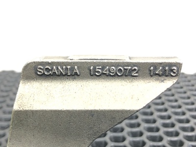 Scania Кронштейн форсунки Scania б/у (вид 3) Scania Кронштейн форсунки Scania б/у (фото, вид 3)