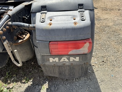 MAN Крыло заднее правое задняя часть MAN TGX б/у (вид 2) MAN Крыло заднее правое задняя часть MAN TGX б/у (фото, вид 2)