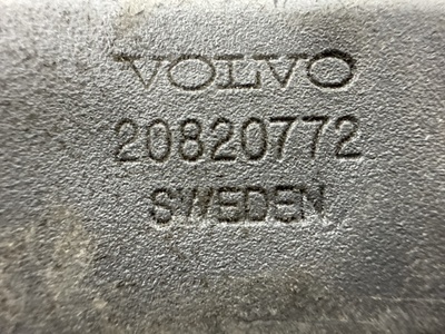 VOLVO Поручень кабины левый передний VOLVO FH13 б/у (вид 2) VOLVO Поручень кабины левый передний VOLVO FH13 б/у (фото, вид 2)