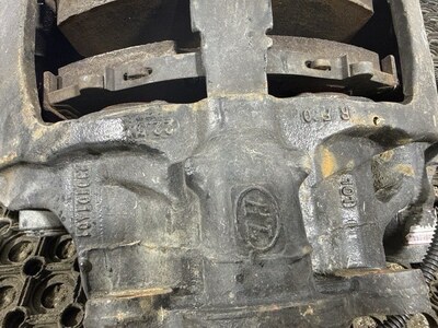 KAMAZ Суппорт тормозной передний левый, задний правый Камаз К5 54901 б/у (вид 5) KAMAZ Суппорт тормозной передний левый, задний правый Камаз К5 54901 б/у (фото, вид 5)