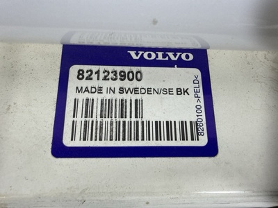 VOLVO Подсветка рекламы VOLVO FH13 б/у (вид 1) VOLVO Подсветка рекламы VOLVO FH13 б/у (фото, вид 1)