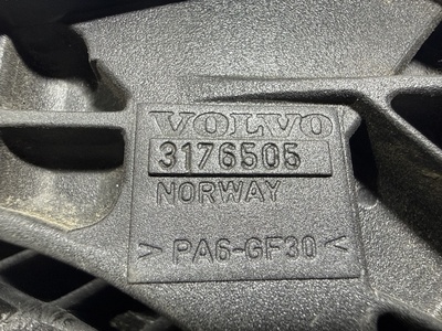 VOLVO Педаль регулировки рулевой колонки VOLVO FH13 б/у (вид 3) VOLVO Педаль регулировки рулевой колонки VOLVO FH13 б/у (фото, вид 3)