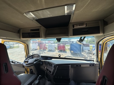 VOLVO ������ � ����� Volvo FH4 �/� (����, ��� 8)