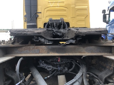 VOLVO Седло SAF Holland 150мм Volvo FH4 б/у (вид 9) VOLVO Седло SAF Holland 150мм Volvo FH4 б/у (фото, вид 9)