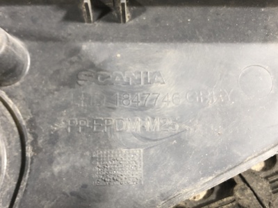 Scania Накладка на торпедо Scania б/у (вид 4) Scania Накладка на торпедо Scania б/у (фото, вид 4)