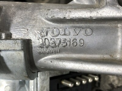 VOLVO Колонка рулевая в сборе, с ключом Volvo FH13 б/у (вид 2) VOLVO Колонка рулевая в сборе, с ключом Volvo FH13 б/у (фото, вид 2)