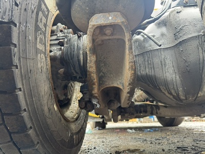 VOLVO Полурессора задняя левая Volvo FH4 б/у (вид 2) VOLVO Полурессора задняя левая Volvo FH4 б/у (фото, вид 2)
