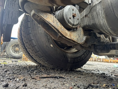 VOLVO Полурессора задняя левая Volvo FH4 б/у (вид 3) VOLVO Полурессора задняя левая Volvo FH4 б/у (фото, вид 3)
