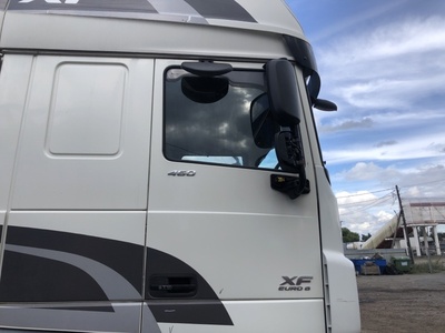 DAF Дверь в сборе правая DAF XF106 б/у (вид 1) DAF Дверь в сборе правая DAF XF106 б/у (фото, вид 1)