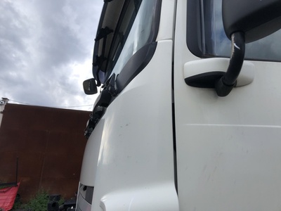DAF Дефлектор кабины левый DAF XF106 б/у (вид 4) DAF Дефлектор кабины левый DAF XF106 б/у (фото, вид 4)