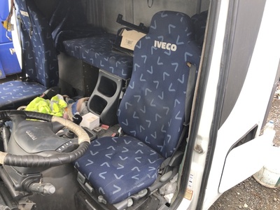Iveco Сиденье водительское пневматическое Iveco Stralis б/у (вид 1) Iveco Сиденье водительское пневматическое Iveco Stralis б/у (фото, вид 1)