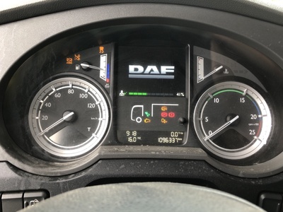 DAF Панель приборов DAF XF106 б/у (вид 1) DAF Панель приборов DAF XF106 б/у (фото, вид 1)