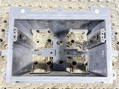 Renault Бардачок RENAULT T б/у (вид 4) Renault Бардачок RENAULT T б/у (фото, вид 4)