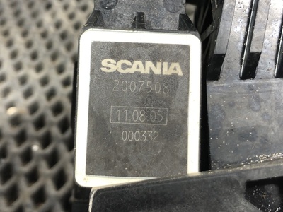 Scania Педаль газа электронная Scania G380 б/у (вид 4) Scania Педаль газа электронная Scania G380 б/у (фото, вид 4)