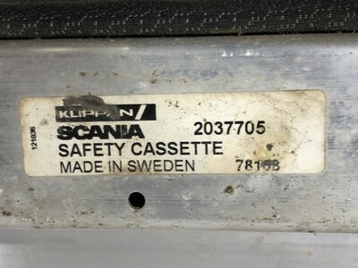 Scania Защитная сетка спальника Scania P360 б/у (вид 1) Scania Защитная сетка спальника Scania P360 б/у (фото, вид 1)