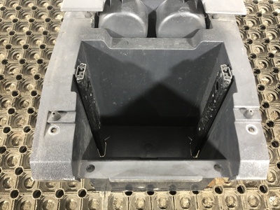 Renault �������� RENAULT T �/� (����, ��� 4)
