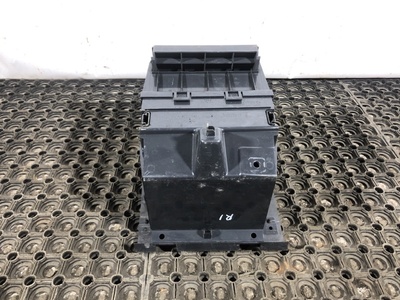Renault �������� RENAULT T �/� (����, ��� 5)