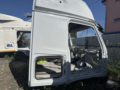 KAMAZ Каркас кабины под распил Камаз К5 54901 б/у (вид 21) KAMAZ Каркас кабины под распил Камаз К5 54901 б/у (фото, вид 21)