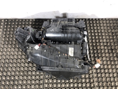VOLVO Отопитель в сборе Volvo FH4 б/у (вид 1) VOLVO Отопитель в сборе Volvo FH4 б/у (фото, вид 1)