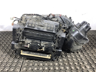 VOLVO Отопитель в сборе Volvo FH4 б/у (вид 8) VOLVO Отопитель в сборе Volvo FH4 б/у (фото, вид 8)