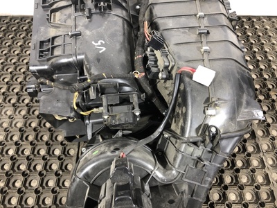 VOLVO Отопитель в сборе Volvo FH4 б/у (вид 11) VOLVO Отопитель в сборе Volvo FH4 б/у (фото, вид 11)