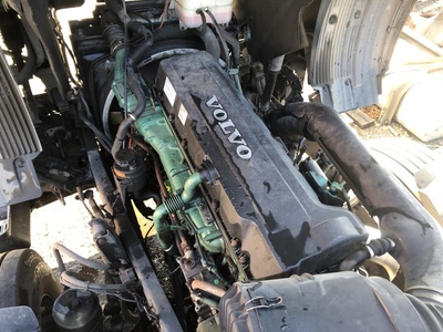 VOLVO Двигатель в сборе D13C Volvo FH13 б/у (вид 1) VOLVO Двигатель в сборе D13C Volvo FH13 б/у (фото, вид 1)