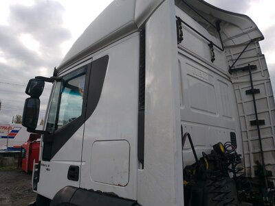 Iveco Кабина в сборе Iveco Stralis б/у (вид 6) Iveco Кабина в сборе Iveco Stralis б/у (фото, вид 6)