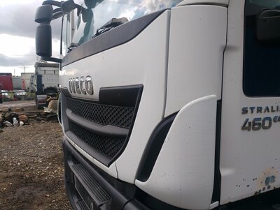 Iveco Капот в сборе Iveco Stralis б/у (вид 1) Iveco Капот в сборе Iveco Stralis б/у (фото, вид 1)