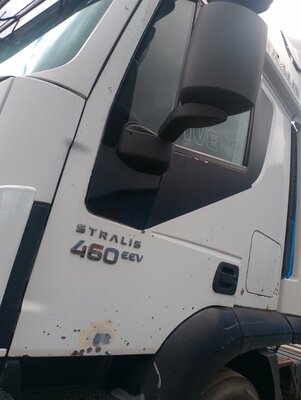 Iveco Дверь в сборе левая Iveco Stralis б/у (вид 1) Iveco Дверь в сборе левая Iveco Stralis б/у (фото, вид 1)