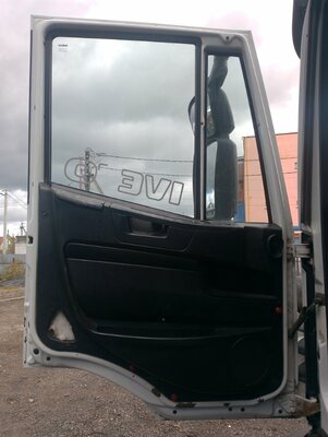 Iveco Дверь в сборе левая Iveco Stralis б/у (вид 2) Iveco Дверь в сборе левая Iveco Stralis б/у (фото, вид 2)