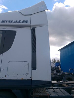 Iveco Комплект спойлеров кабины Iveco Stralis б/у (вид 4) Iveco Комплект спойлеров кабины Iveco Stralis б/у (фото, вид 4)