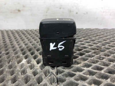 KAMAZ Кнопка холодильника Камаз К5 54901 б/у (вид 2) KAMAZ Кнопка холодильника Камаз К5 54901 б/у (фото, вид 2)