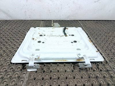 Sitrak Крышка инструментального ящика правая SITRAK C7H б/у (вид 2) Sitrak Крышка инструментального ящика правая SITRAK C7H б/у (фото, вид 2)