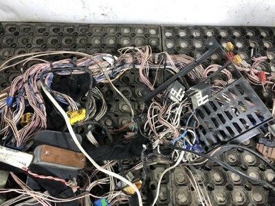 MAN Проводка салона MAN TGS б/у (вид 12) MAN Проводка салона MAN TGS б/у (фото, вид 12)