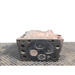 KAMAZ     5490 /.  2