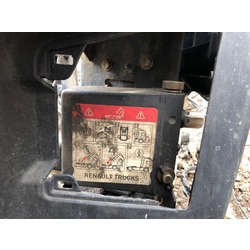 Renault    RENAULT T /.  2