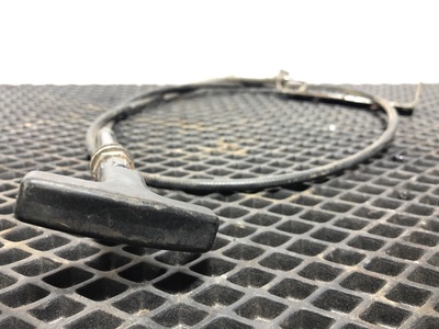 DAF Тросик замка люка бокового ящика кабины правый DAF XF105 б/у DAF Тросик замка люка бокового ящика кабины правый DAF XF105 б/у (фото)