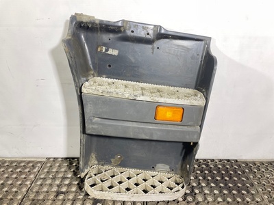 Scania Корпус подножек правый Scania б/у Scania Корпус подножек правый Scania б/у (фото)