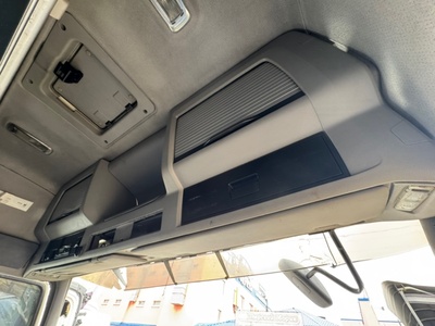 VOLVO ������� ����� �������� (��������) � ����� VOLVO FH13 �/� (����)