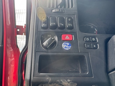 Scania Переключатель света Scania б/у Scania Переключатель света Scania б/у (фото)