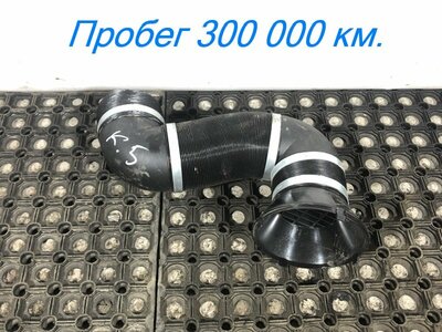 KAMAZ Патрубок автономного отопителя Камаз К5 54901 б/у KAMAZ Патрубок автономного отопителя Камаз К5 54901 б/у (фото)