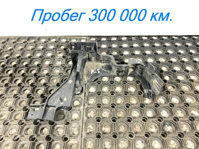 KAMAZ Кронштейн торпедо Камаз К5 54901 б/у KAMAZ Кронштейн торпедо Камаз К5 54901 б/у (фото)