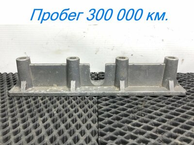 KAMAZ Кронштейн сиденья Камаз К5 54901 б/у KAMAZ Кронштейн сиденья Камаз К5 54901 б/у (фото)