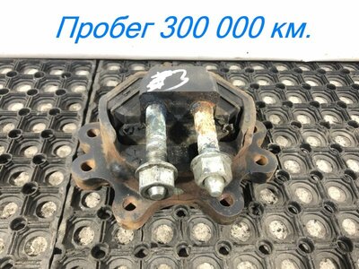 KAMAZ Подушка двигателя передняя Камаз К5 54901 б/у KAMAZ Подушка двигателя передняя Камаз К5 54901 б/у (фото)